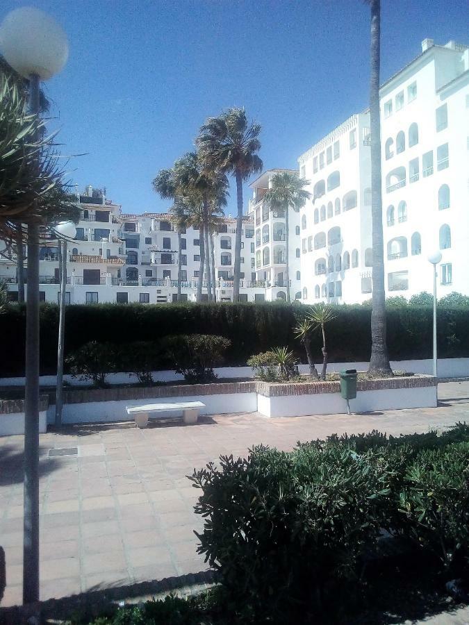 شقة Castillo de Sabinillas  في Marina Real 214 - Puerto De La Duquesa المظهر الخارجي الصورة